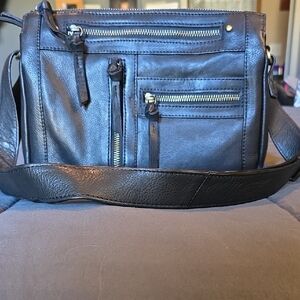 100% leather, Great American Leather Works crossbody!!